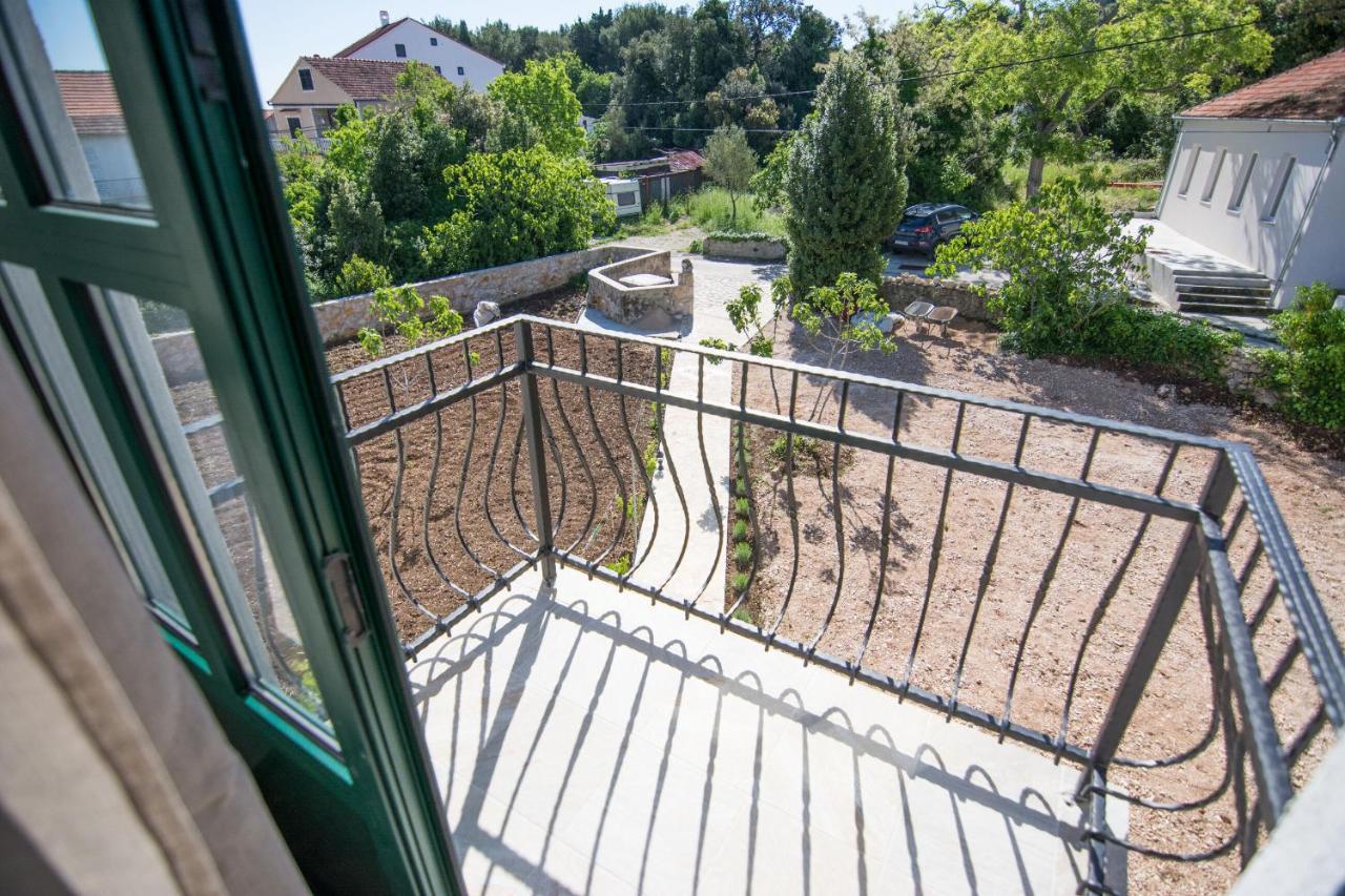 Ugrinici Apartments Tarragon מראה חיצוני תמונה