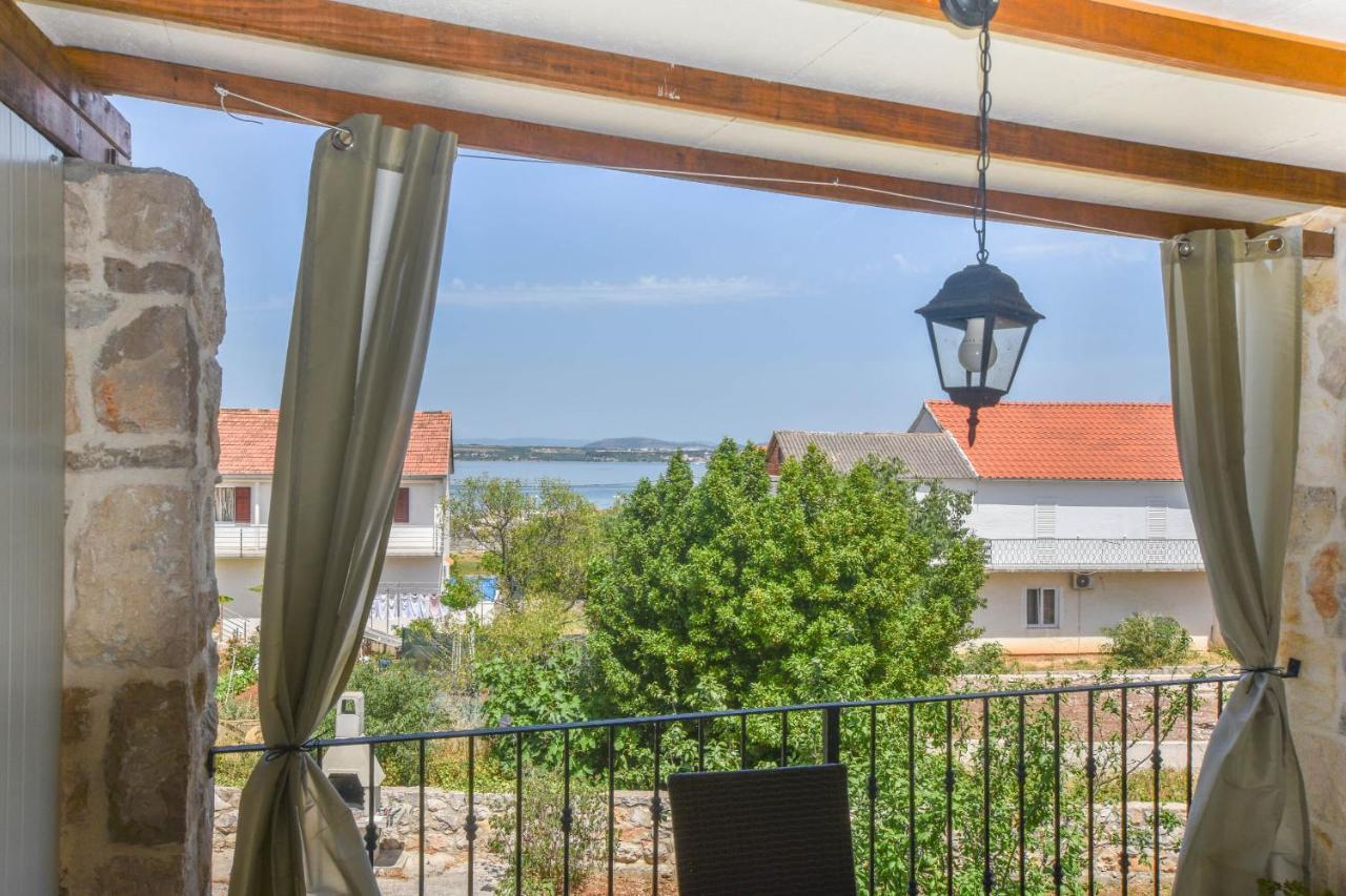 Ugrinici Apartments Tarragon מראה חיצוני תמונה