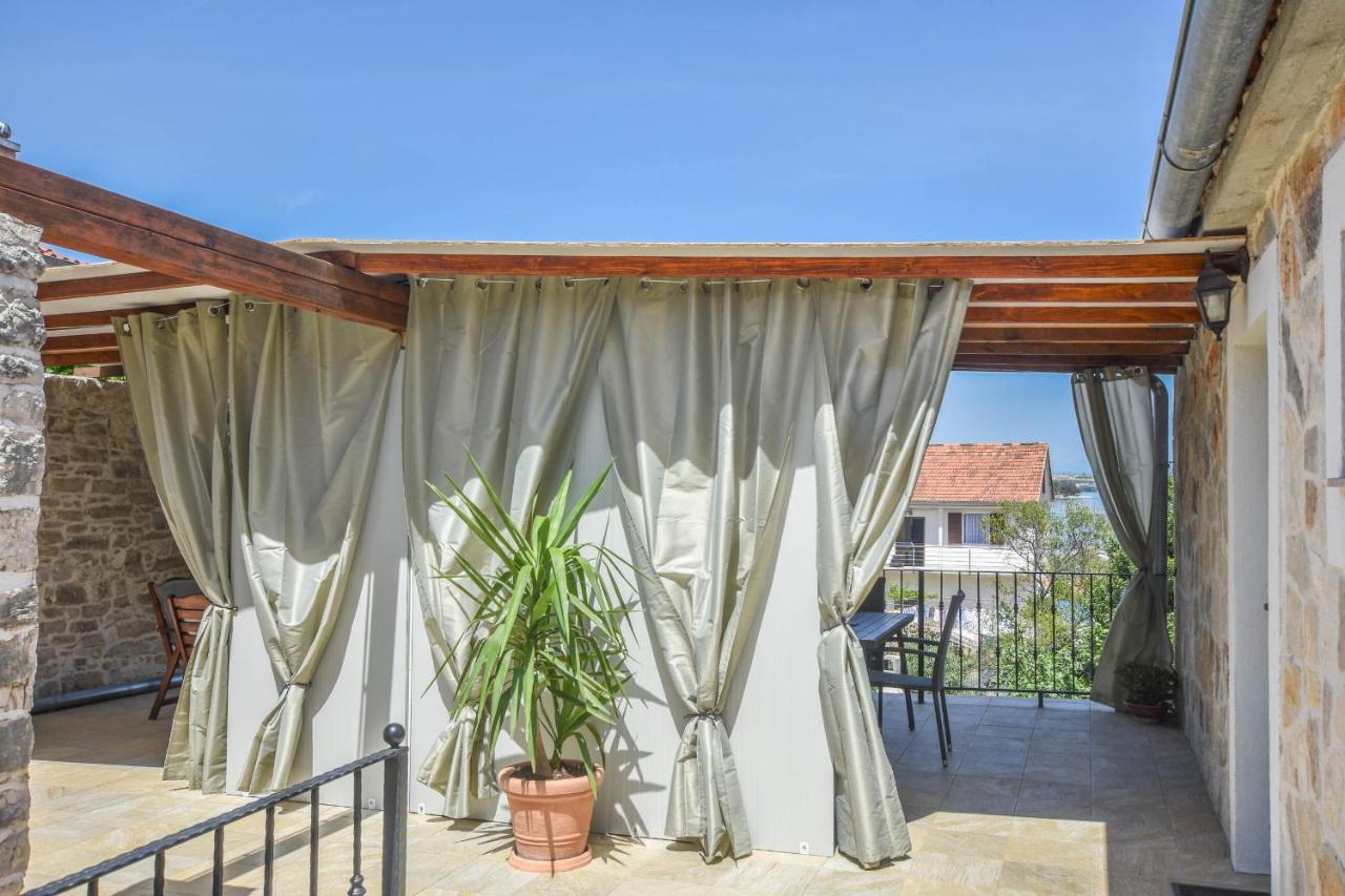 Ugrinici Apartments Tarragon מראה חיצוני תמונה