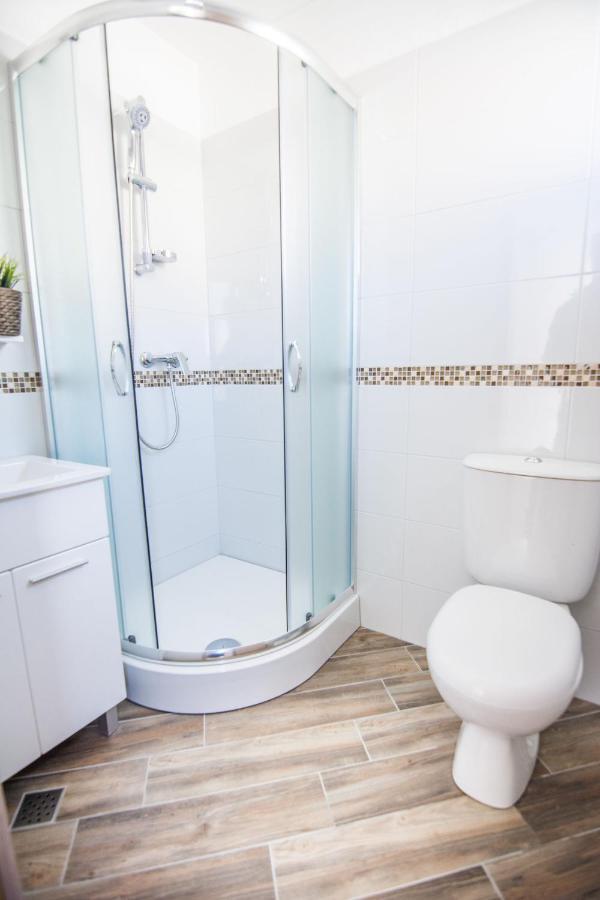 Ugrinici Apartments Tarragon מראה חיצוני תמונה