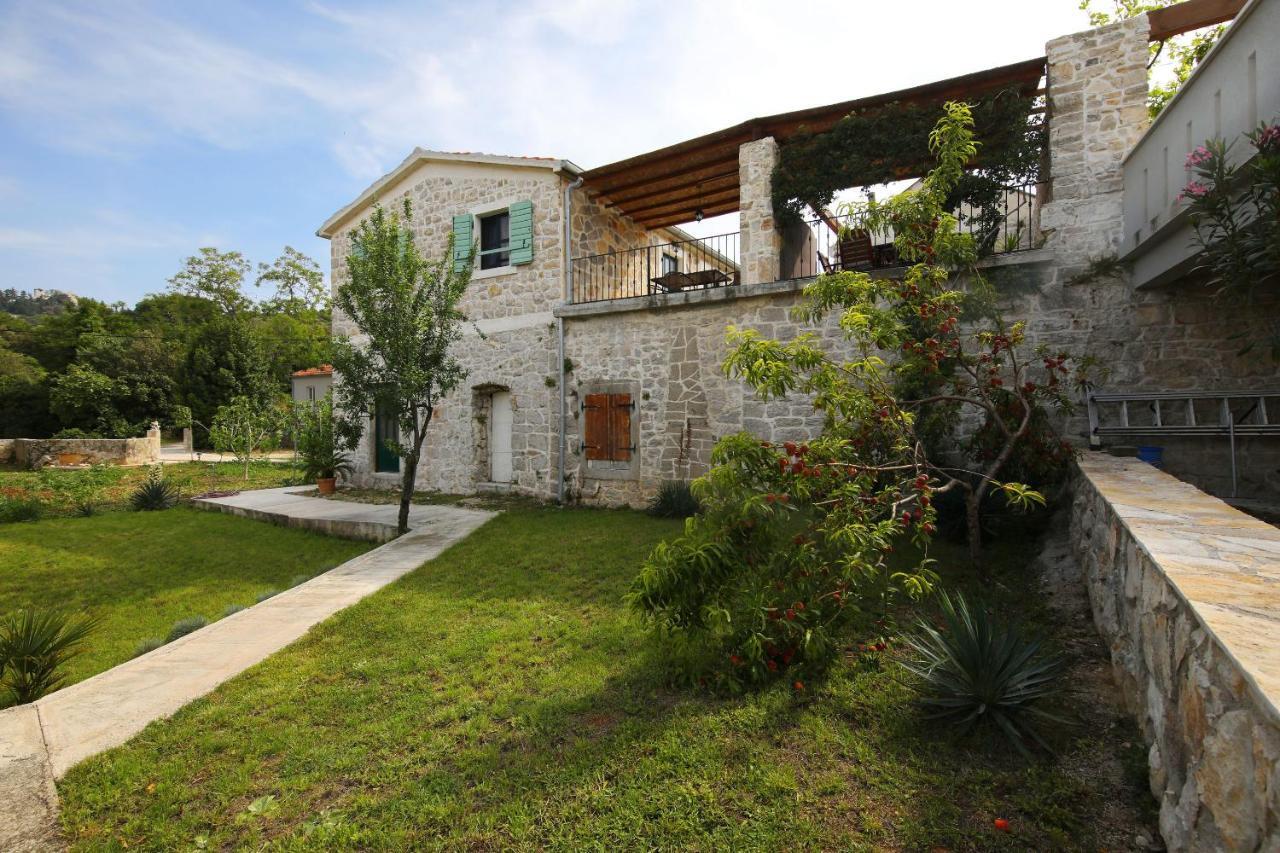 Ugrinici Apartments Tarragon מראה חיצוני תמונה