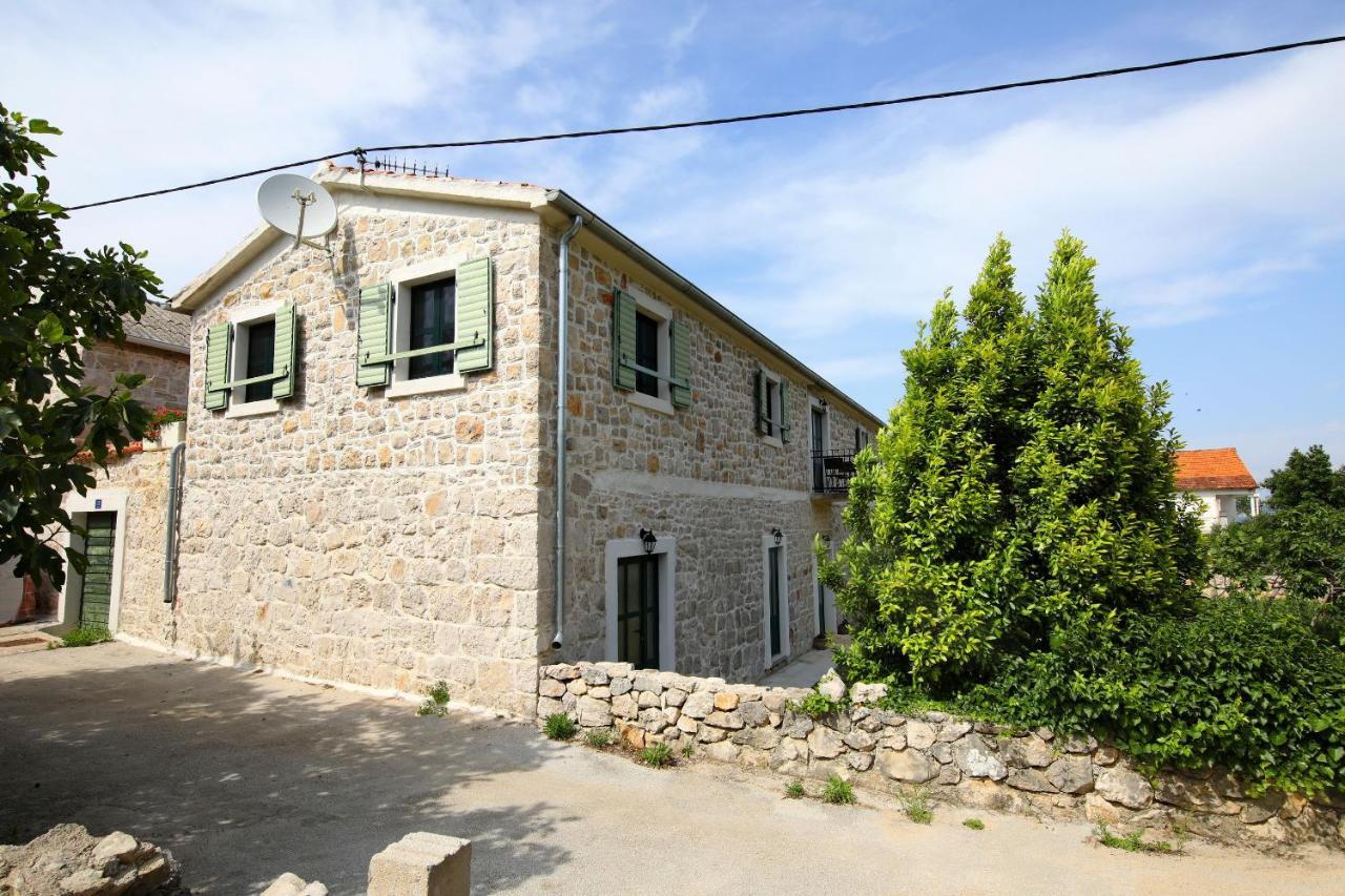 Ugrinici Apartments Tarragon מראה חיצוני תמונה